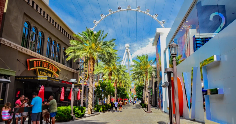 24 Hours in Vegas: A Crazy Itinerary