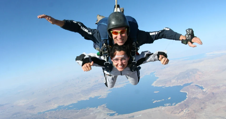 Complete Guide to SkyJump Las Vegas: Thrill-Seeker's Ultimate Experience at the STRAT