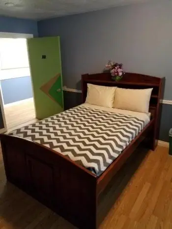 Travelers Bed & Breakfast Hostel 5